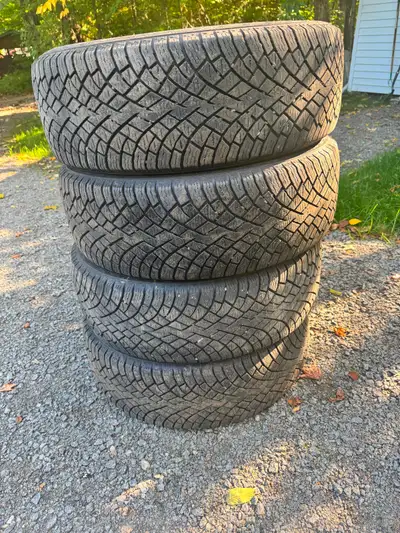 Usure 9/32, environ 15000 Km. Pour info laissez moi vos coordonnées.