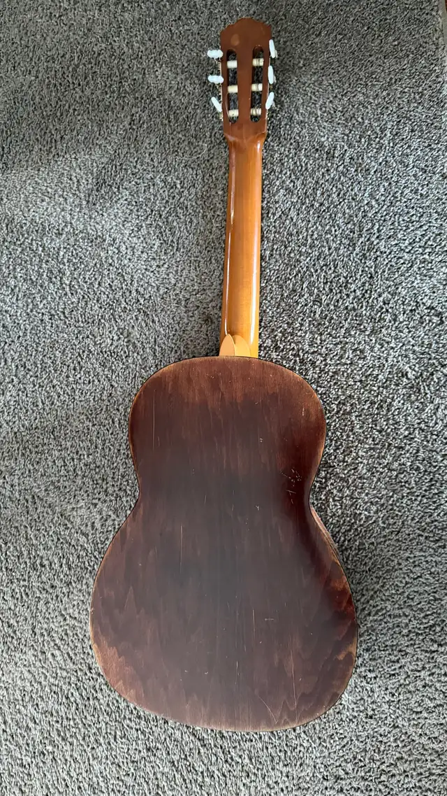 Suzuki violin classical guitar Japan project guitar. Pour projet in Guitars in Laval / North Shore - Image 5