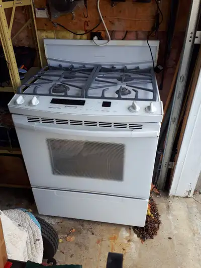 Kitchen Aid 30" Self Cleaning Convection Gas Range, View more