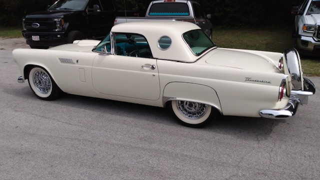1956 Ford Thunderbird in Classic Cars in Oakville / Halton Region