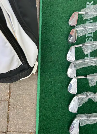 NEW 2024 Taylormade P7MC 4-PW STIFF, View more