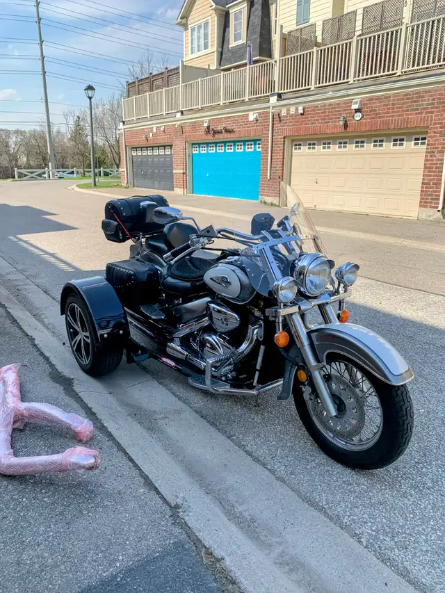 2003 Suzuki Volusia 800 with Voyager Trike Kit in Street, Cruisers & Choppers in Oakville / Halton Region - Image 3