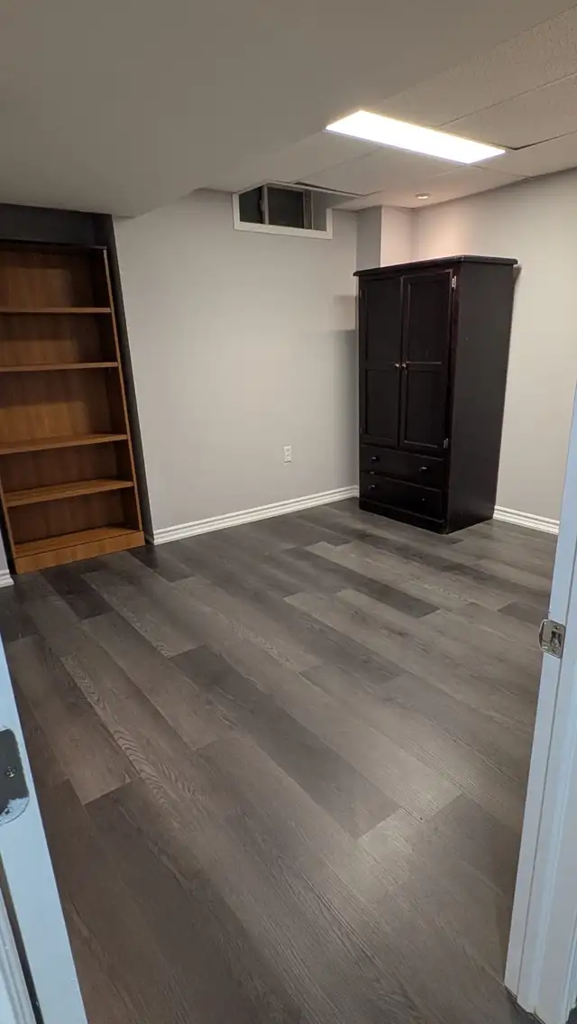 Spacious and Clean Basement Room For Rent