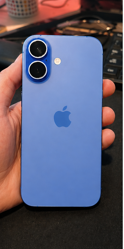 iPhone 16 256GB à vendre – Bon état • Capacité : 256GB • Couleur : (Bleu) • Débloqué, fonctionne par...
