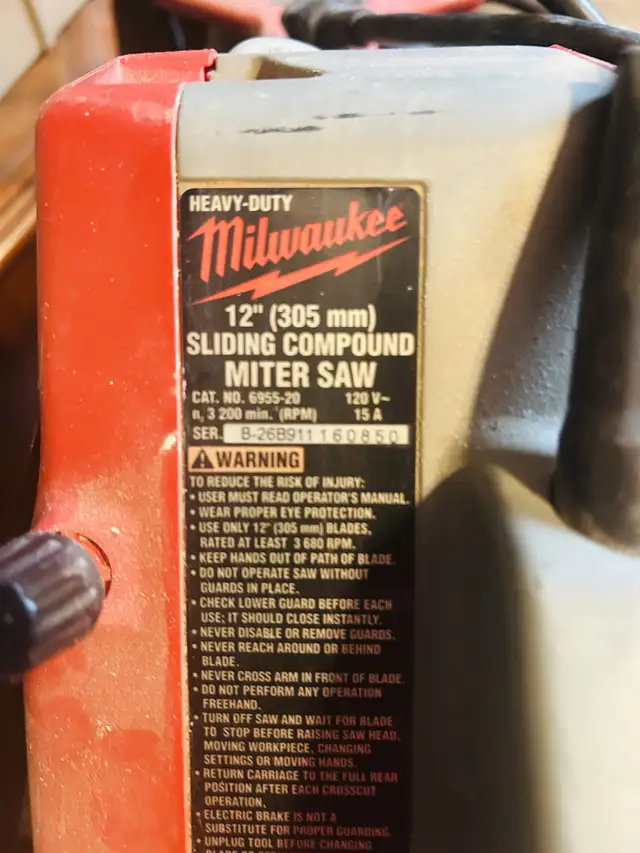 12” Milwaukee Sliding compound miter saw in Power Tools in Oakville / Halton Region - Image 2