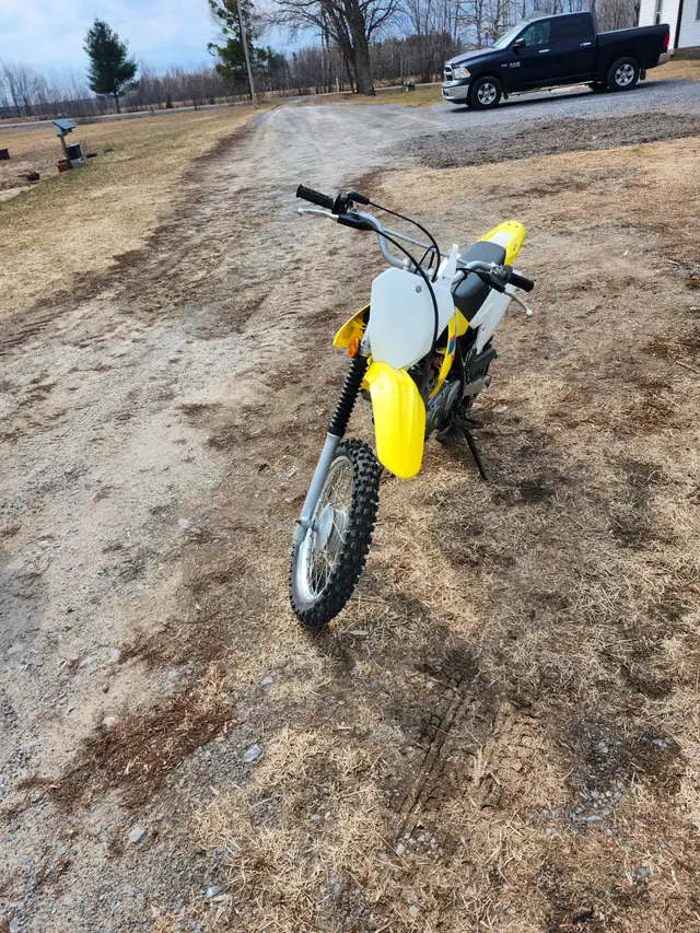 Dr-z 125 Suzuki in Dirt Bikes & Motocross in Ottawa - Image 4