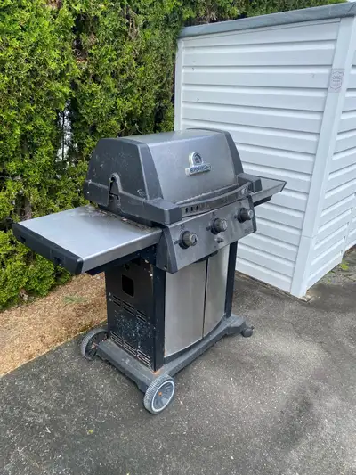 Free Broilking Signet BBQ, View more