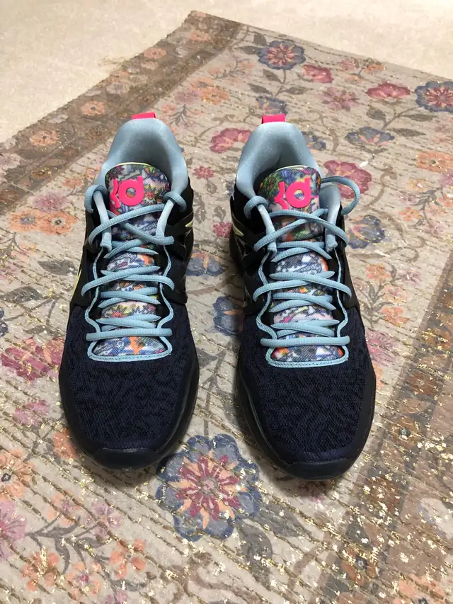 Nike KD 15 - Size 11 in Men's Shoes in Mississauga / Peel Region - Image 4