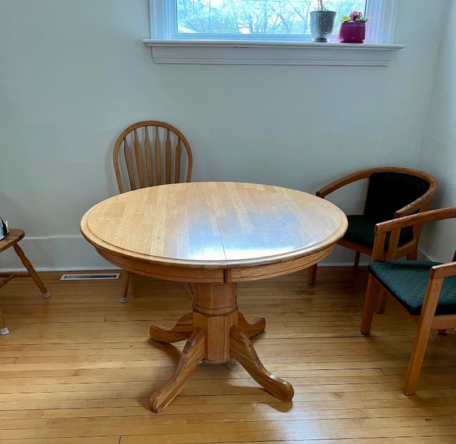 Solid Oak Dining Table Set with Leaf and 4 Chairs 500 OBO Dining