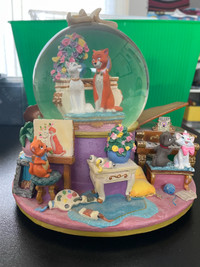 Disney Aristocats Snow Globe Music Box