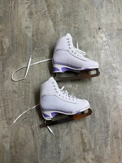 Jackson Softec Vista Women's Figure Skates, Case & Guards, View more