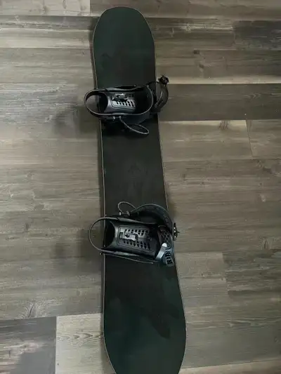 Jones snowboard 160w -with binding- One time use only, View more