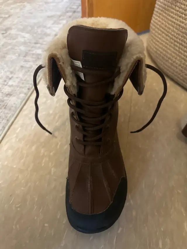 UGG Boots in Women's - Shoes in City of Toronto - Image 3