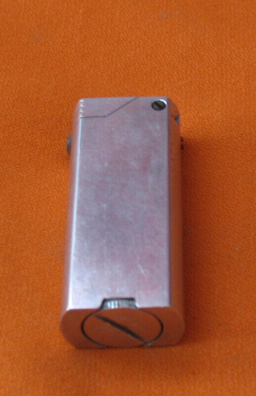 Lighter "DELUXE" -Made In Canada in Arts & Collectibles in Edmonton