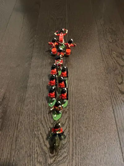 … Vintage 70’s Britains Toy Soldiers set - Old Herald 1/32 54mm Gordon Highlanders Rare to see a set...