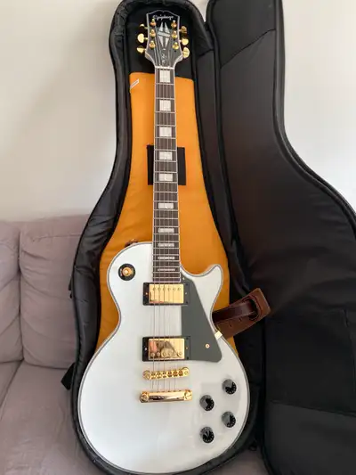 Epiphone Les Paul Custom, View more