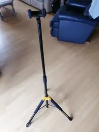 Guitar Stand by Hercules