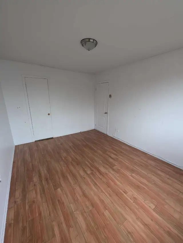 4 1/2 À louer in Long Term Rentals in City of Montréal - Image 2