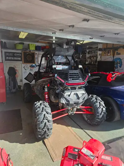 CORBEAU SEAT,BUMPER,WINCH,STEREO,NEW TIRES,ROOF,MUD BUSTER REAR FENDERS,NEW BATTERY,...MACHINE IS IN...