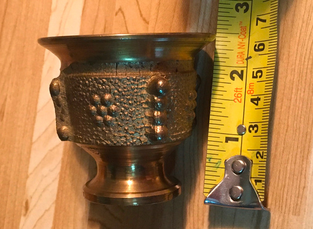 Petit pot décoratif en laiton (brass). dans Art et objets de collection  à Trois-Rivières - Image 3