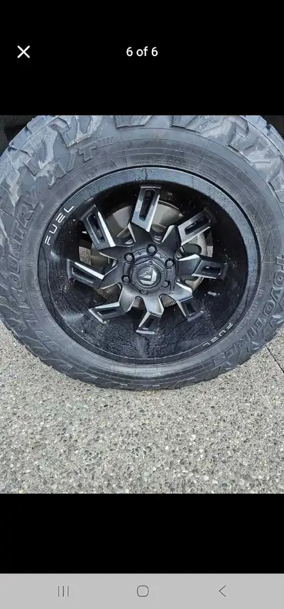 M selling my used fuel rims and toyo tires . Just 25000 kms and just a year old. Its all train and i...