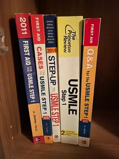 Prepare for the USMLE (United States Medical Licensing Examination) with these textbooks Princeton R...