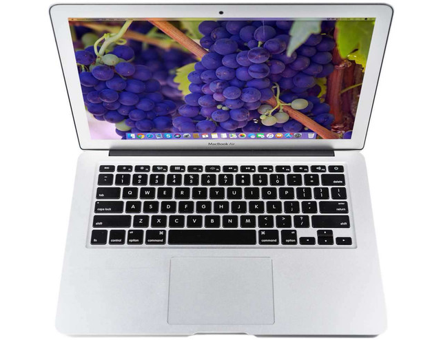 Apple MacBook Air 13-inch in Laptops in Grande Prairie