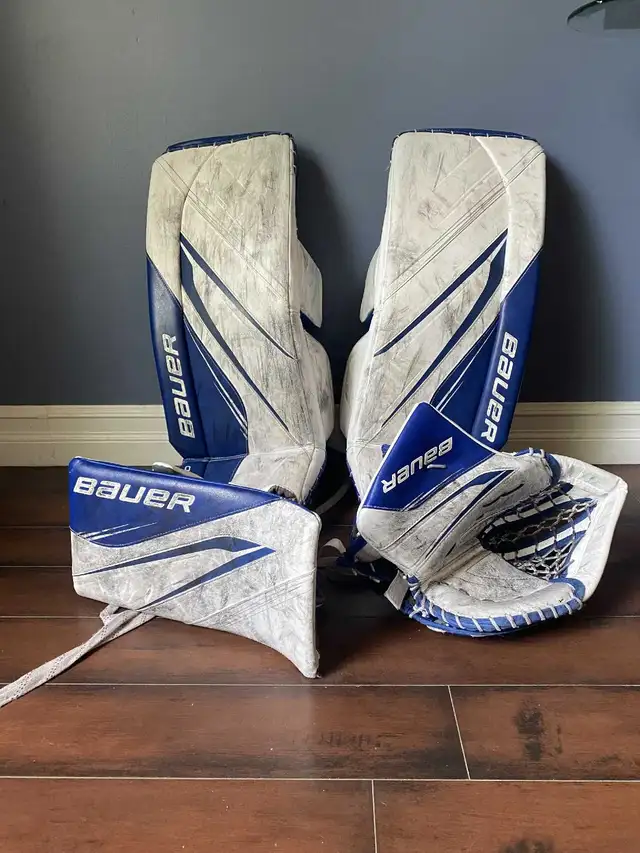 Intermediate goalie set  in Hockey in Edmonton - Image 2