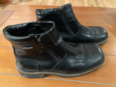 Bottes pour homme taille 11, View more