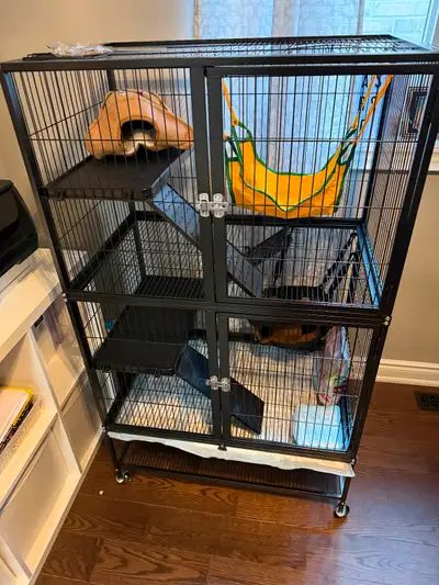 Only used for 2 days. Comes with all accessories along with an extra hanging hideout $200 or best of...