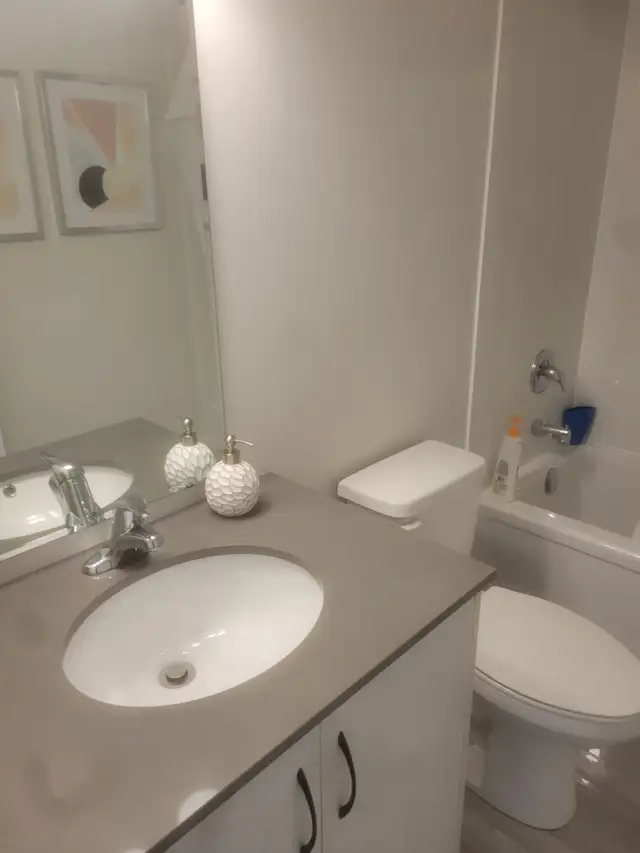 Room available in Room Rentals & Roommates in Peterborough - Image 4