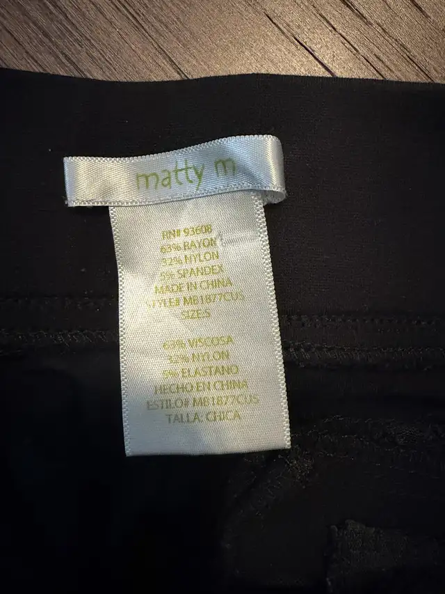 $5 for 3 pairs of Pants (Size S and Size 6) in Women's - Bottoms in Oshawa / Durham Region - Image 5