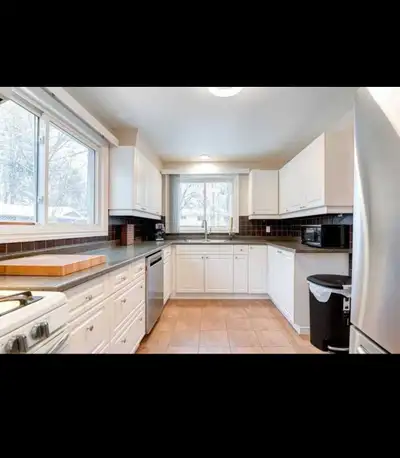 Room Available for 2 ppl $417 plus utilities Other tenants are boys and looking for housemates in sh...