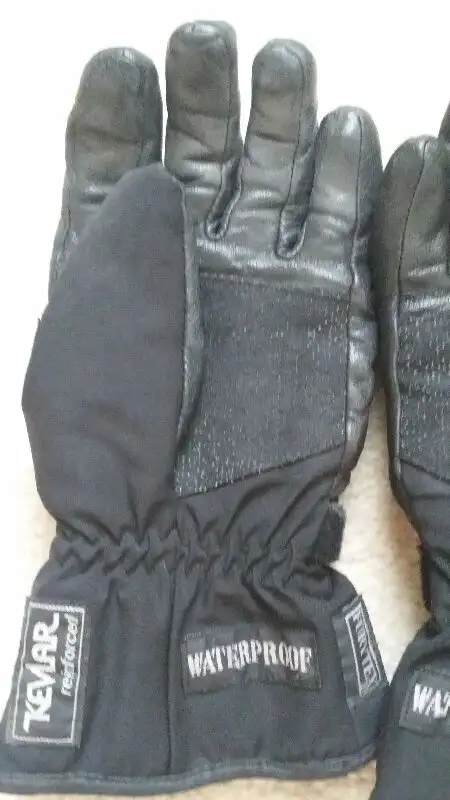 FURYGAN GLOVES dans Autre dans Ottawa - Image 5