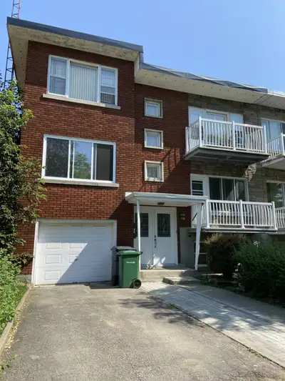 Renovated 5 1/2 lower duplex near Metro available July 1st.