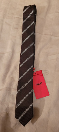 Hugo Boss Silk Slim Tie New with tag Made in Italy Cravate