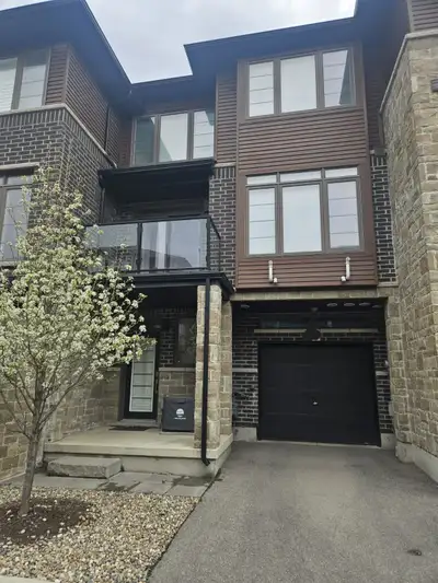 Housemate wanted! Private room & bath in 2-BR Townhouse