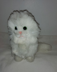 Vintage Dakin 9" White Persian Cat Plush 1983 Green Eyes
