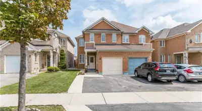 Beautiful and Maculate 1 Bedroom Basement Apartment available in one of Mississauga's most sought af...