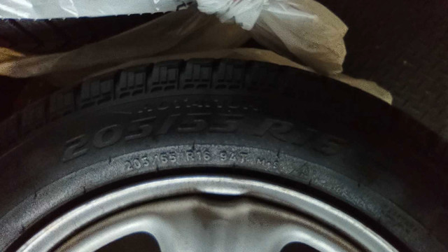 4 Subaru Impreza winter rims and tires in Tires & Rims in City of Toronto - Image 2