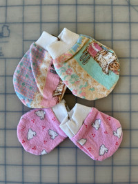 Newborn Infant mitties