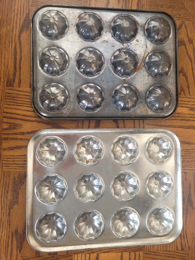 Dome Baking Trays in Kitchen & Dining Wares in Strathcona County