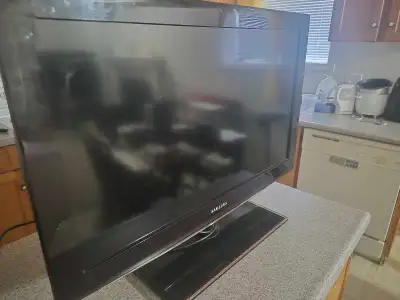 Samsung 32 Inch TV, View more