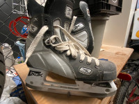 Patins Reebok | Achetez ou vendez de l'équipement de hockey dans Québec |  Petites annonces de Kijiji