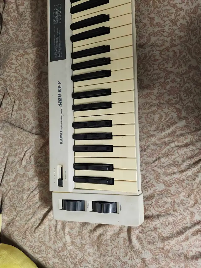 Kawai MIDI Keyboard MPK88 in Pianos & Keyboards in City of Toronto - Image 3