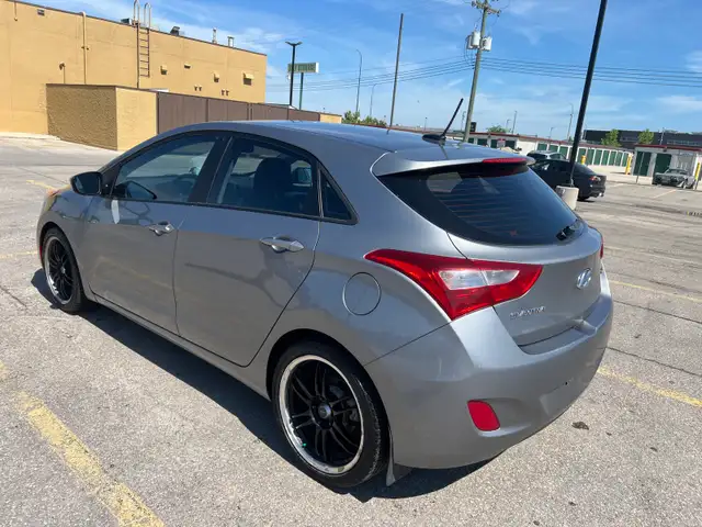 Hyundai Elantra 585559275419084804