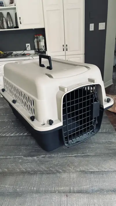“Grreat Choice” small dog/cat kennel , View more