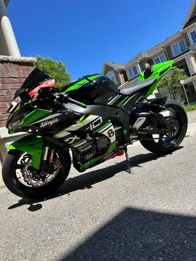 2016 Kawasaki ZX10R ABS Edition 220 HP ✅ Only 8000 km !!! ✅Full Synthetic oil & filter change ✅Stage...