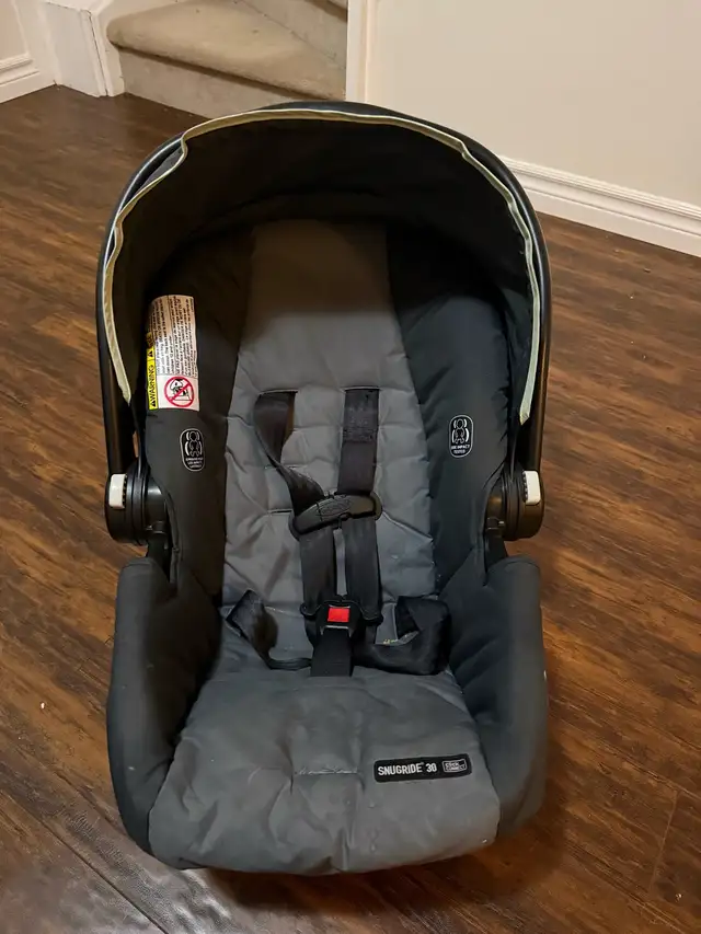 Graco Car seat and stroller in Strollers, Carriers & Car Seats in Ottawa - Image 3