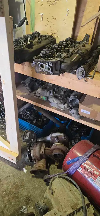 02 lb7 engine parts - engine block with crank $250 (block has bin sitting with heads off for a while...